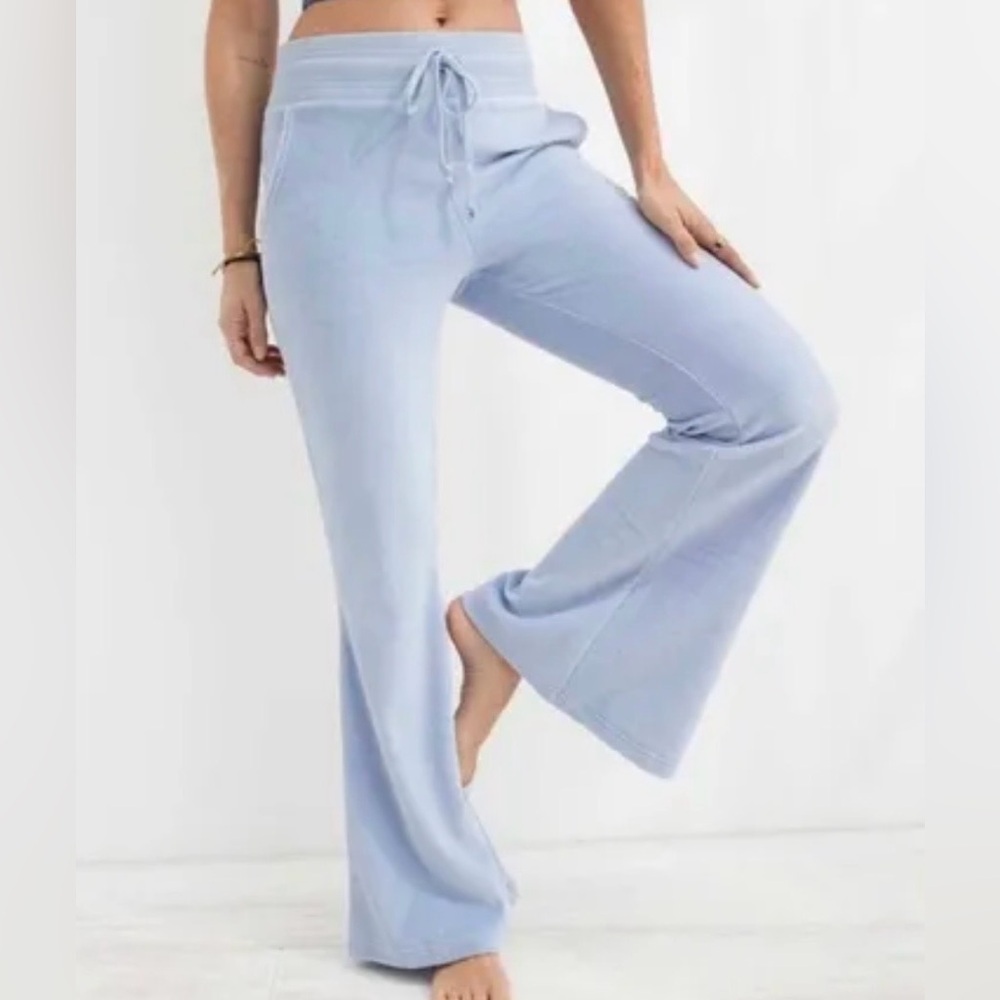 Aerie velour kick it flare sweatpants blue high waisted medium